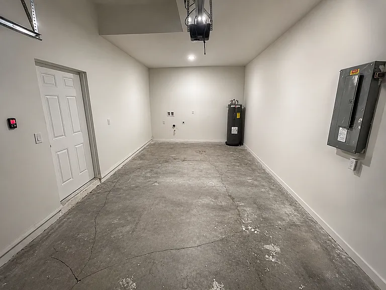 2910 55th St W — Photo 12
