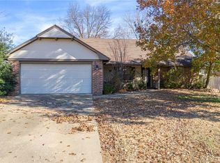 9221 Rosewood Dr, Fort Smith, AR 72903