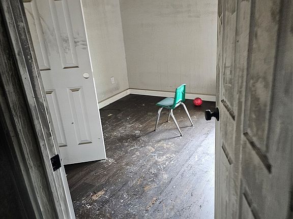 5th image of 3618 Marsh Lane Pl