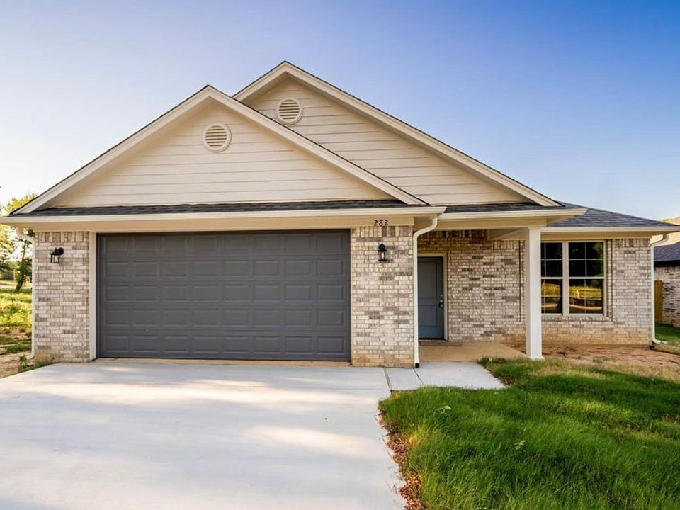 1st image of 282 Oak Valley Dr