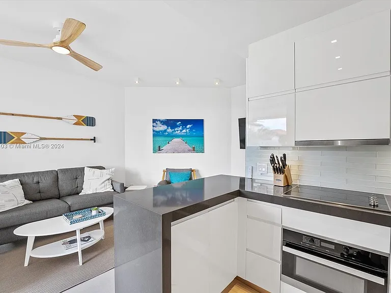 15713 Fisher Island Dr #15713 — Photo 7
