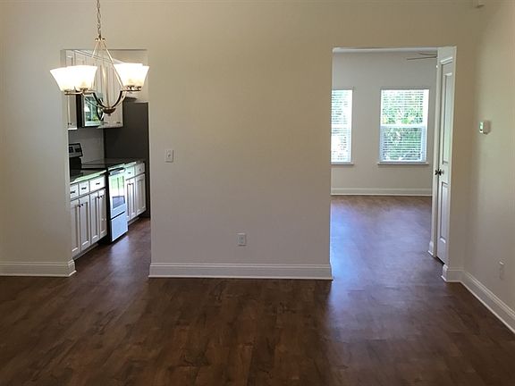 3rd image of 5604 Long Marsh Dr