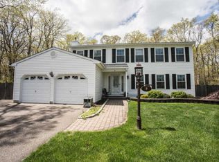 9 Raccoon Ct, Brick, NJ 08724