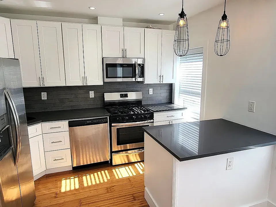 316 Franklin Ave #1