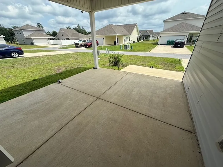 80 Silverthorn St — Photo 24