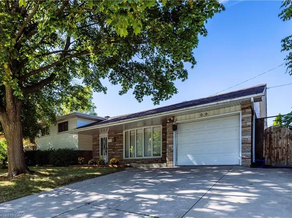 99 Hildegard Dr, Hamilton, ON L8K 5S3