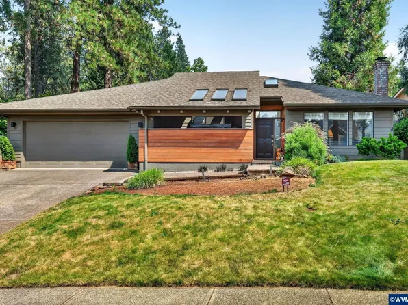 1626 Cinnamon Hill Dr SE, Salem, OR 97306