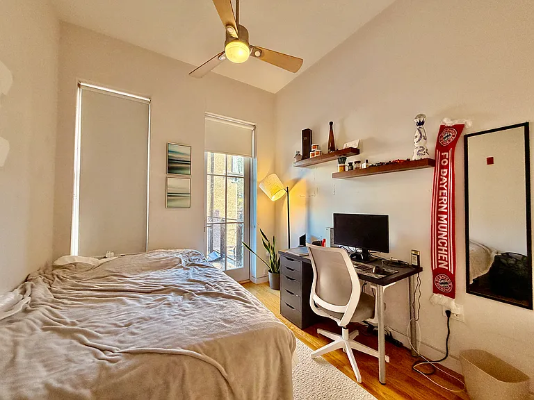 1607 Tremont St #2 — Photo 6