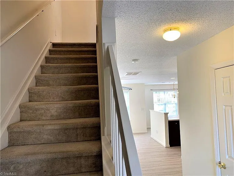 435 Luzelle Dr #435 — Photo 10