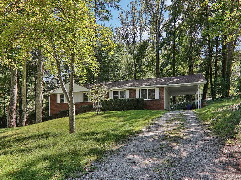 325 Comet Dr — Photo 39