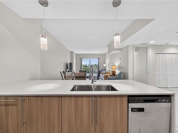 4th image of 15901 Royal Pointe LN #405