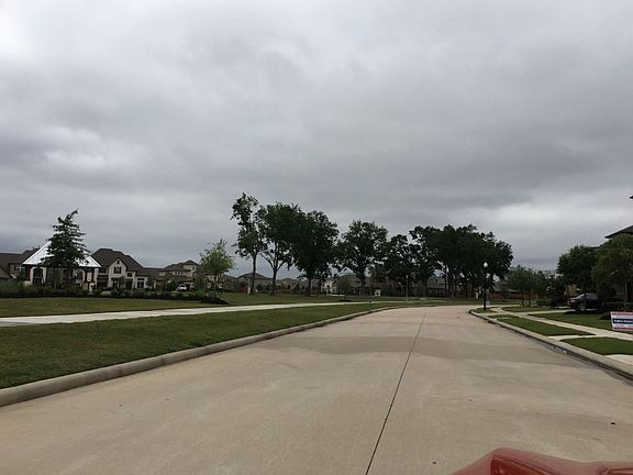 4th image of 10831 Mayberry Heights Dr