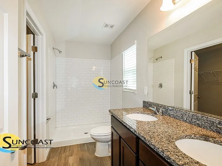 7893 N Jamaica Dr — Photo 10