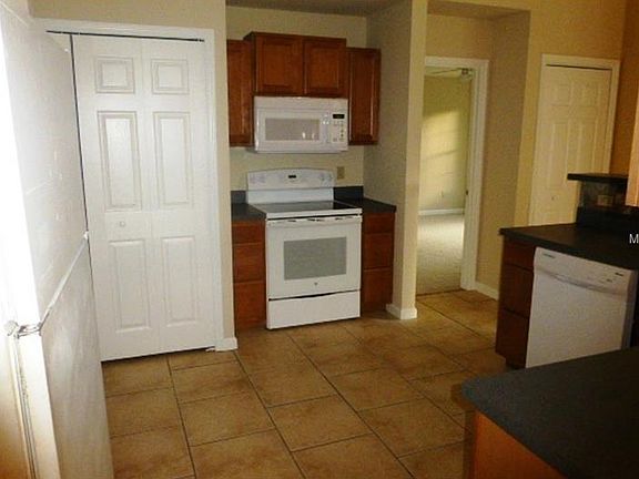 5th image of 15600 Larkspur St