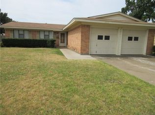 2616 Burning Tree Ln, Irving, TX 75062