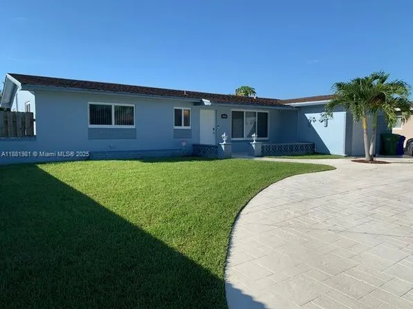 10610 NW 22nd St, Pembroke Pines, FL 33026