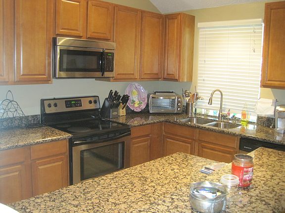 4th image of 920 Old Metairie Dr