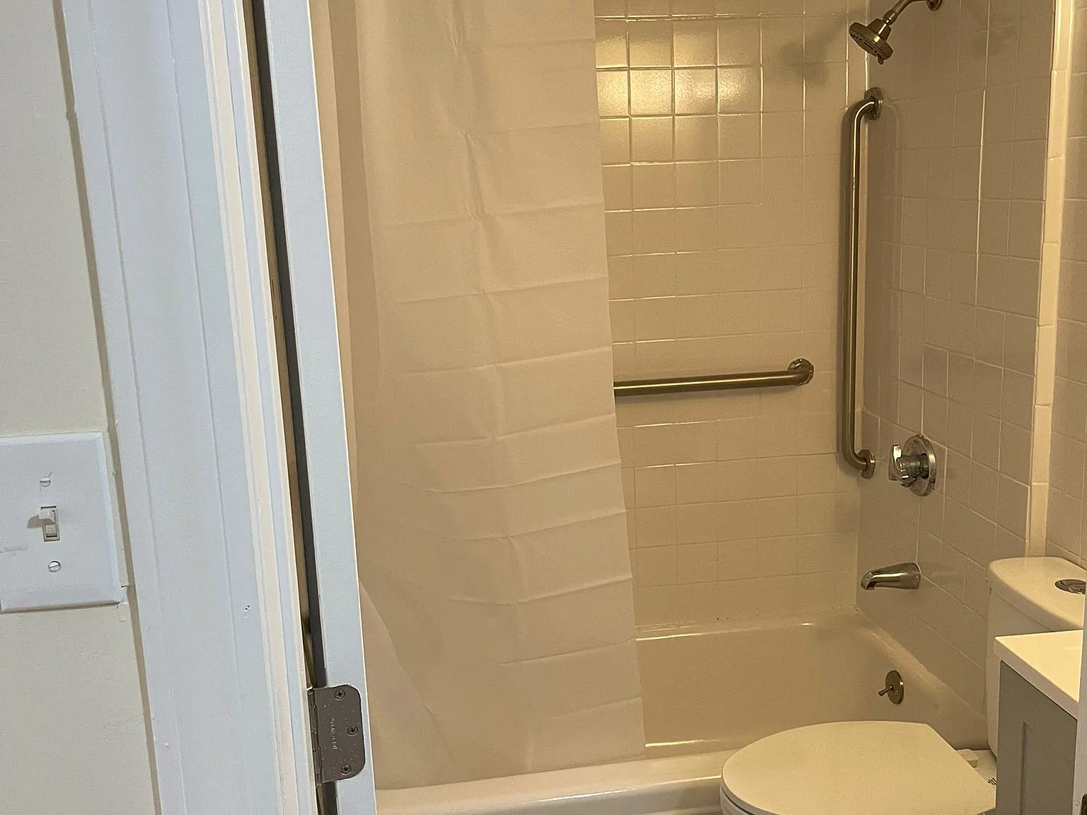 1 bed, 218 sqft, $1,800 — Photo 4