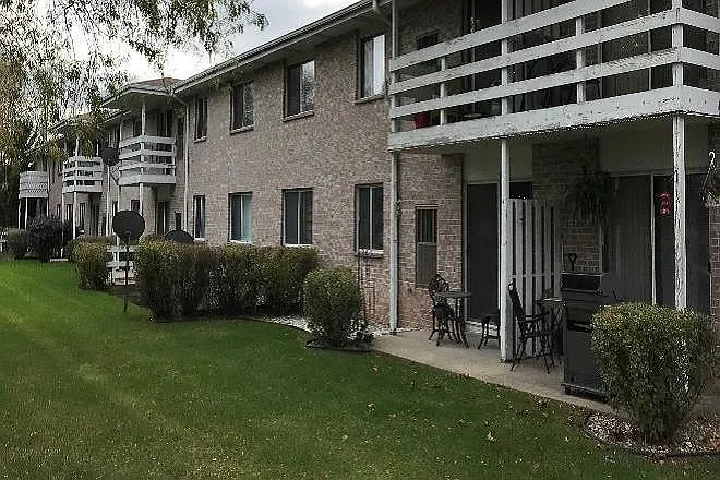1430 Garay Ln — Photo 6