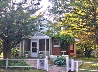 8 Lincoln Dr, Sparta, NJ 07871