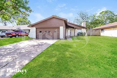 4427 Ravine Dr Photo 1
