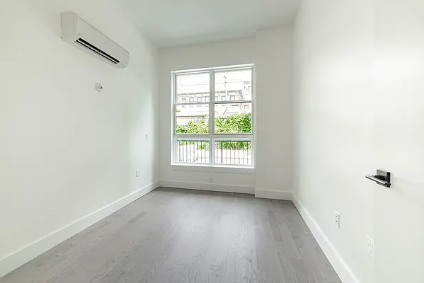 Rented by Twin Group | media 19