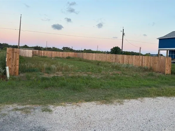 6 Bayview Loop, Rockport, TX 78382