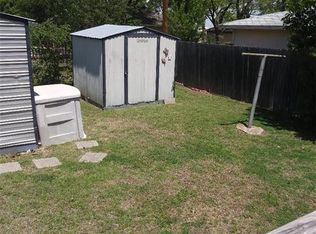 133 Laurel Ln, Lancaster, TX 75134