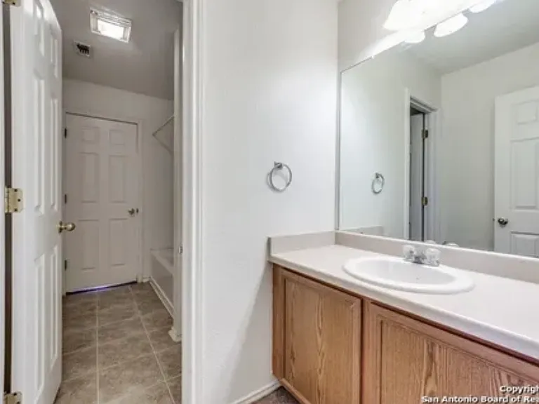 9606 San Fidel Rio — Photo 4
