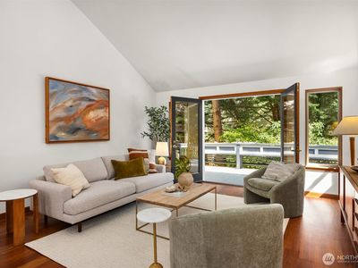 8469 Ferncliff Avenue NE, Bainbridge Island, WA, 98110