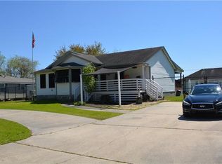 1969 Jean Lafitte Blvd, Lafitte, LA 70067