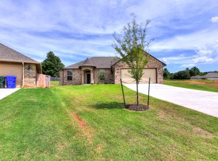 2012 Tyler Dr, Norman, OK 73071