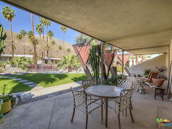 3rd image of 149 E Twin Palms Dr