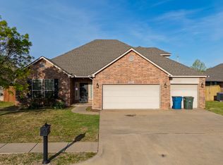 2801 Sunflower Dr, Edmond, OK 73013