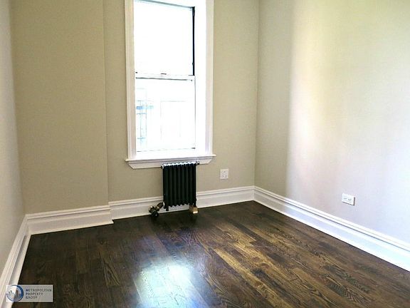 3rd image of 237 W 13th St APT 14