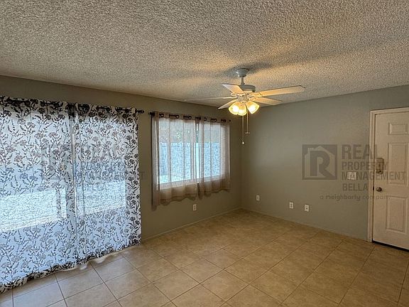 5th image of 3809 Eisenhower Dr