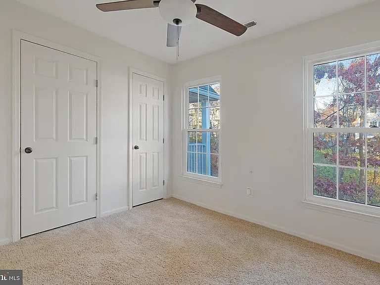 901 Swallow Crest Ct #G — Photo 10