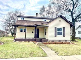 221 W Washington St, Churubusco, IN 46723