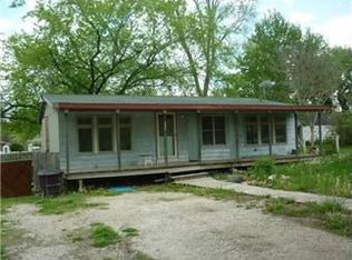 327 S McGinnis Ave, Rantoul, KS 66079