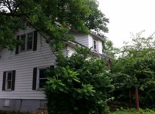 124 S High St, Lovington, IL 61937