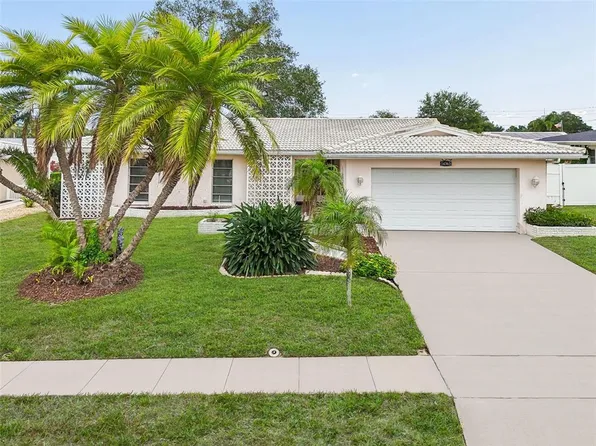 14363 Neptune Rd, Seminole, FL 33776