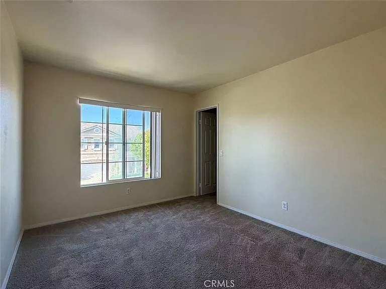 33365 Alagon St — Photo 11