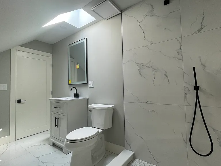 610 Cambridge St — Photo 12