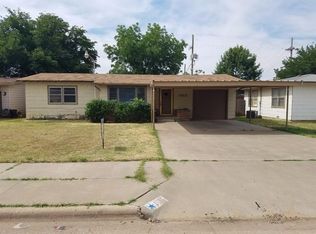 1915 49th St, Lubbock, TX 79412