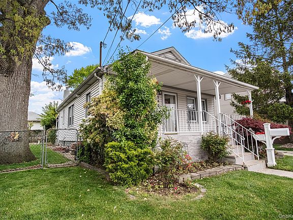 2nd image of 150 Shaw Avenue