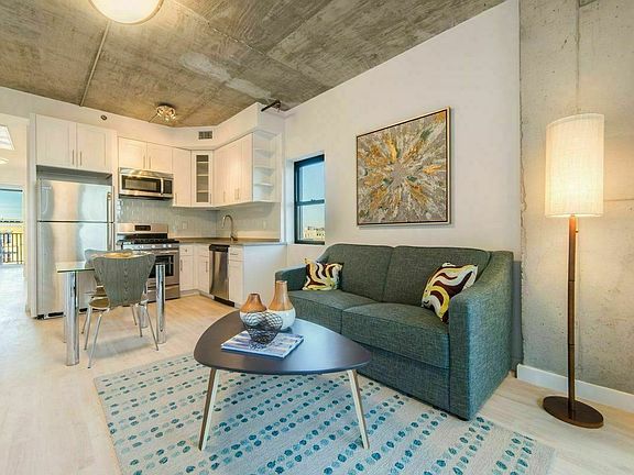 2nd image of 293 Hawthorne St APT 3A