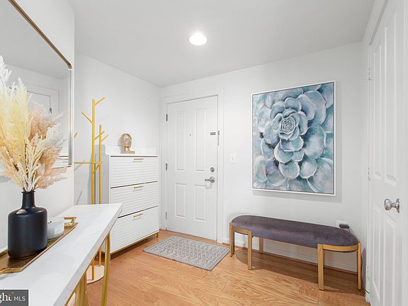 2nd image of 4480 Market Commons Dr Unit 710