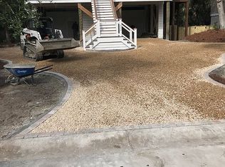 312 W Hudson Ave, Folly Beach, SC 29439