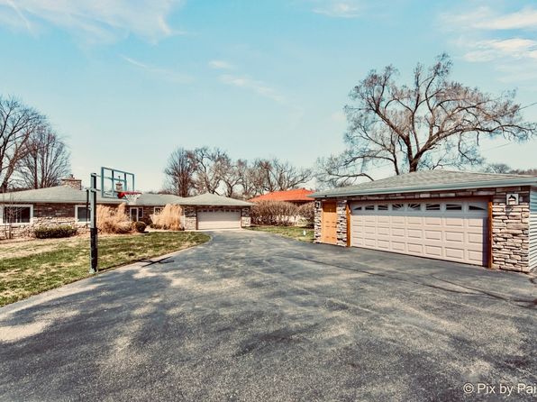 1425 N River Rd, McHenry, IL 60051