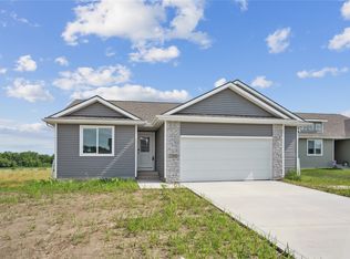 25091 Bluebird Cir, Adel, IA 50003